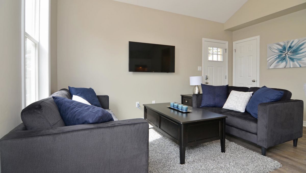 787 Victoria St London ON N5Y-large-030-14-787 Victoria StreetRear Unit-1500x994-72dpi-X2