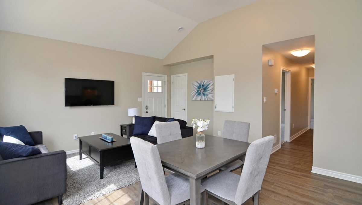 787 Victoria St London ON N5Y-large-034-11-787 Victoria StreetRear Unit-1500x994-72dpi-X2