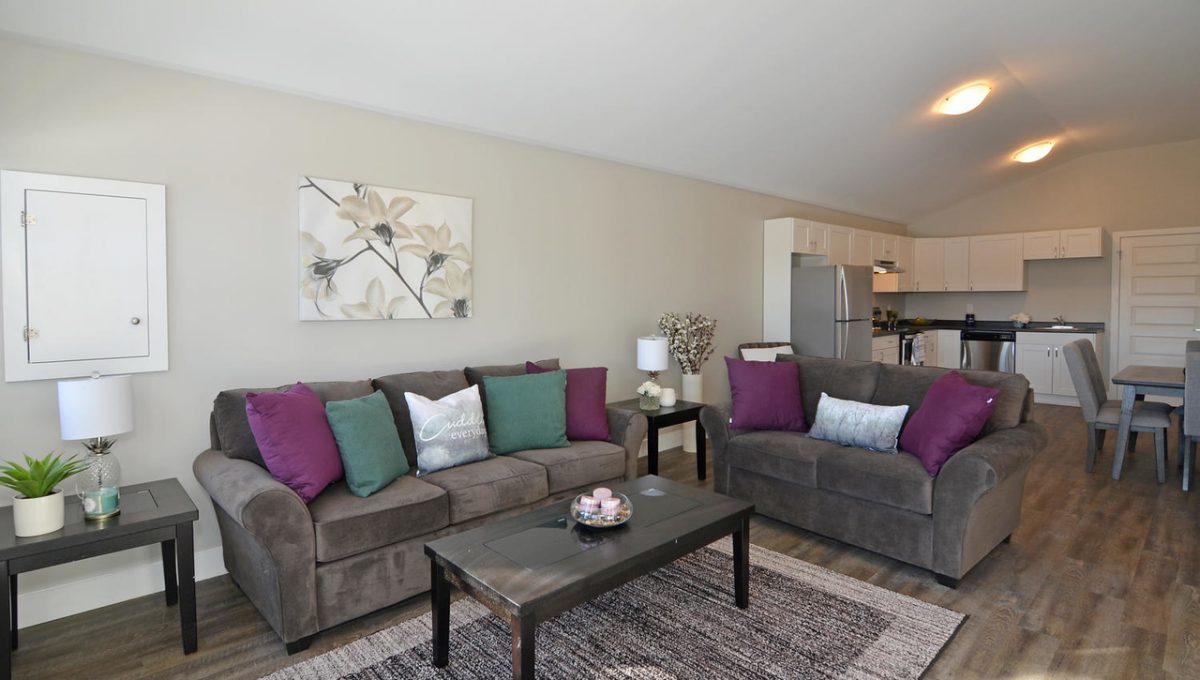 5 Goldwick Crescent London ON-large-055-45-Unit BOpen Concept Living Room-1500x994-72dpi-X2