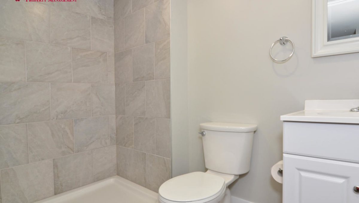 2nd Bathroom