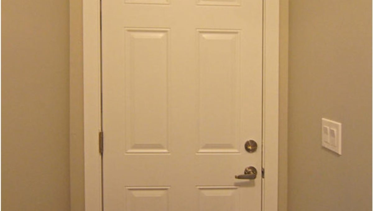 Entrance to backyard