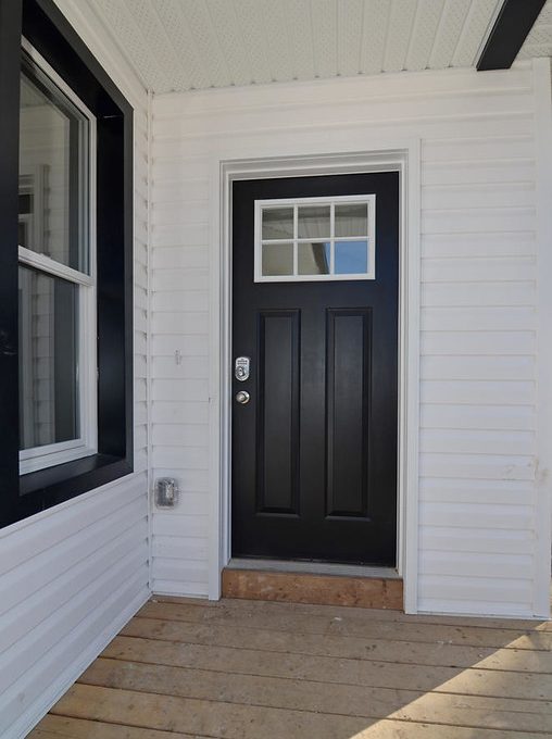 Model HomeDuplex-large-026-29-Rear UnitExterior Front-663x1000-72dpi-XL