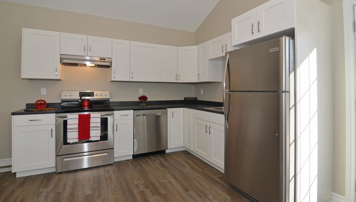 Model HomeDuplex-large-031-36-Rear UnitKitchen-1500x994-72dpi-X2